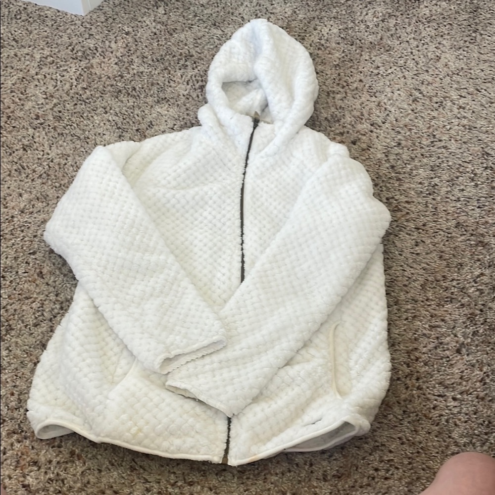 ZeroXposur Women's White Quilted Jacket
